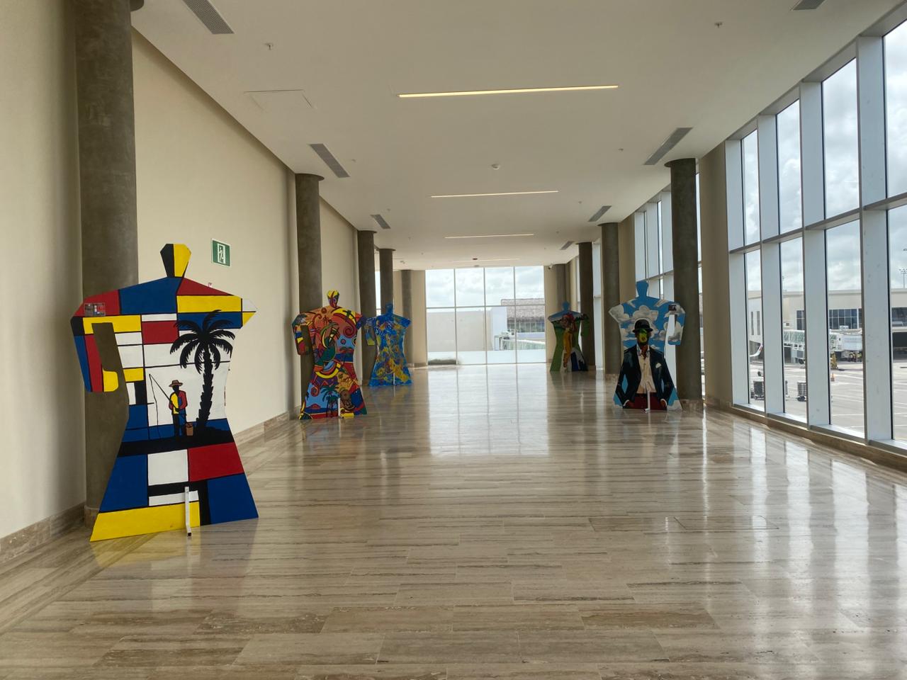 Terminal_B_Salidas_-_Kioskos